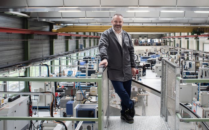 Profond Geschäftsbericht Portrait CEO Elfix